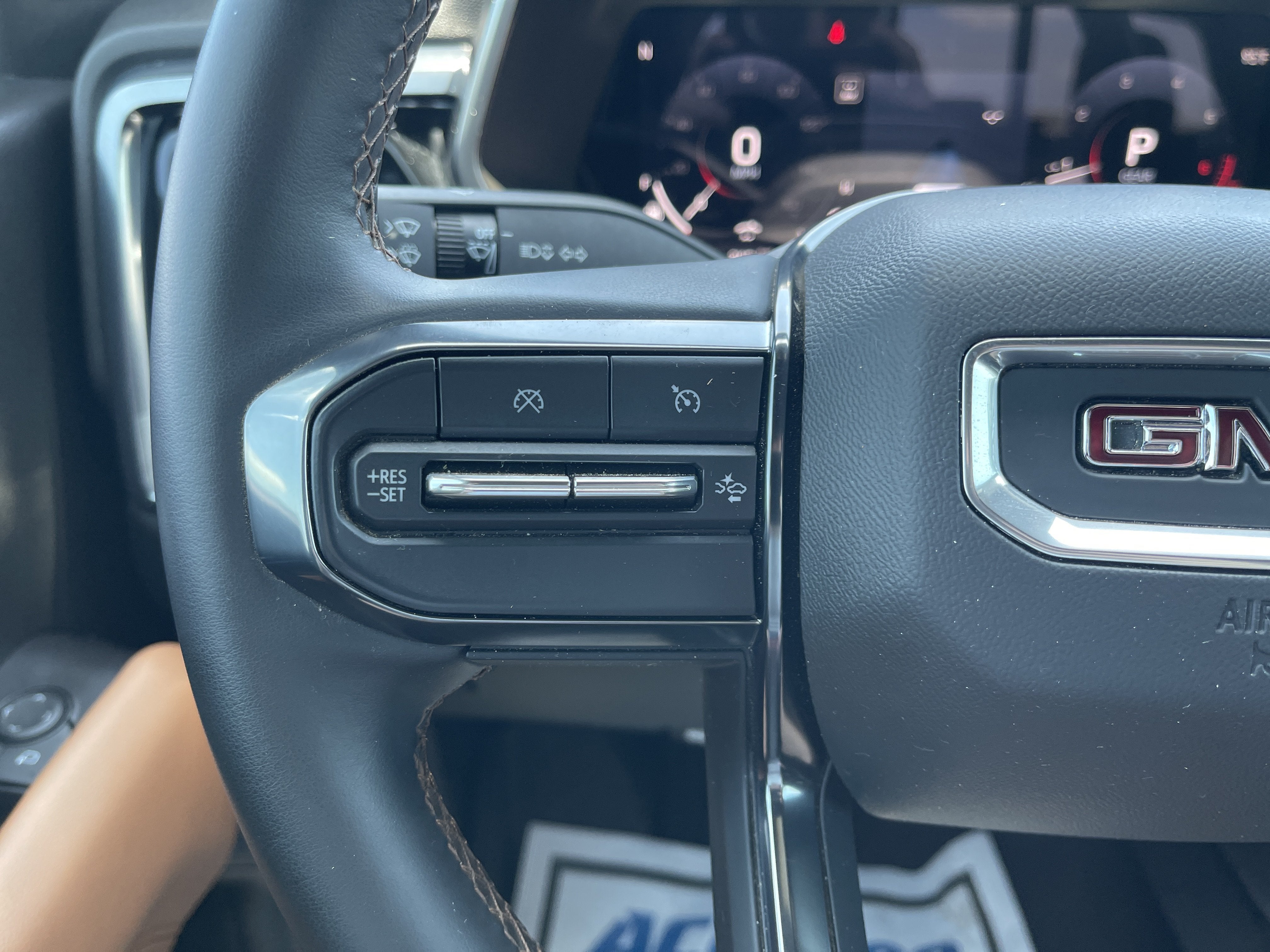 2024 GMC Canyon 4WD AT4