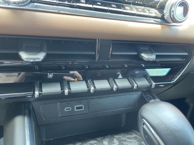 2024 GMC Canyon 4WD AT4
