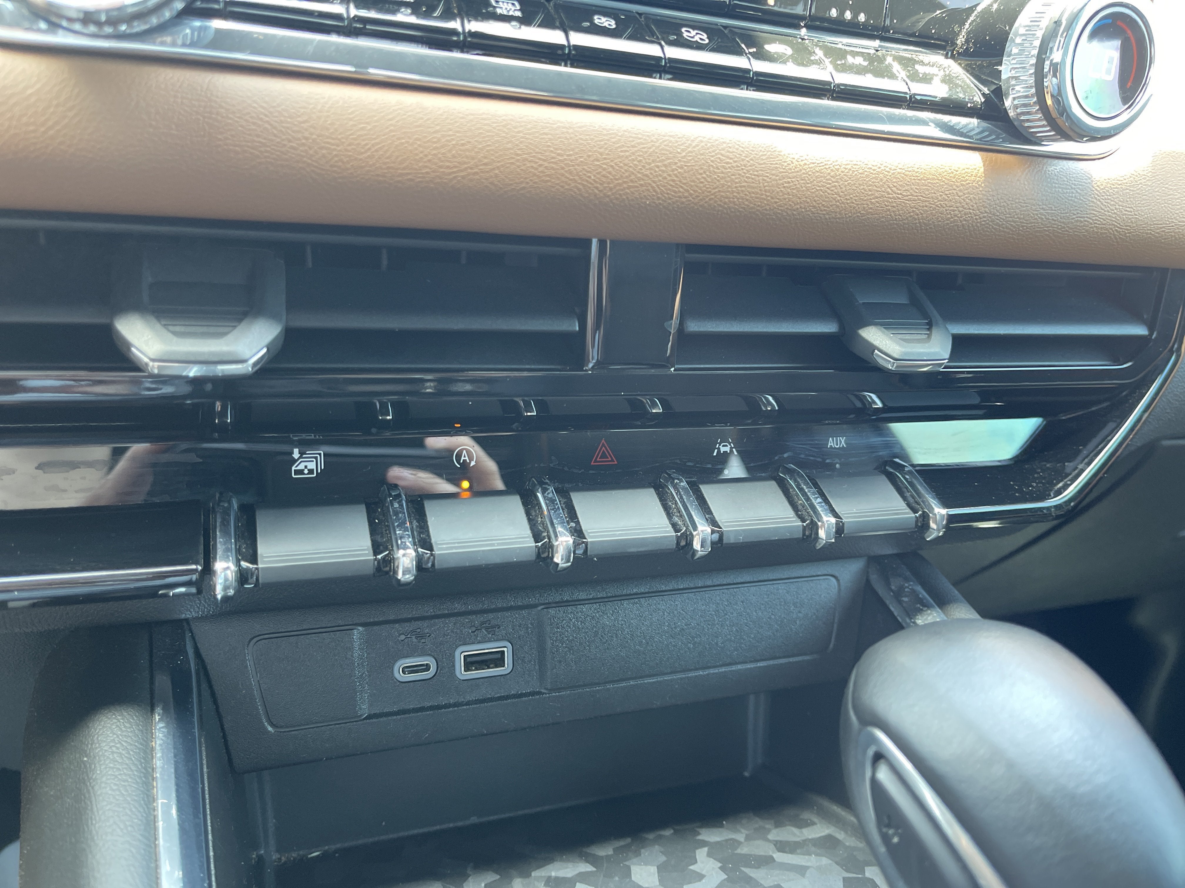 2024 GMC Canyon 4WD AT4