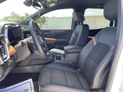 2024 GMC Canyon 4WD AT4