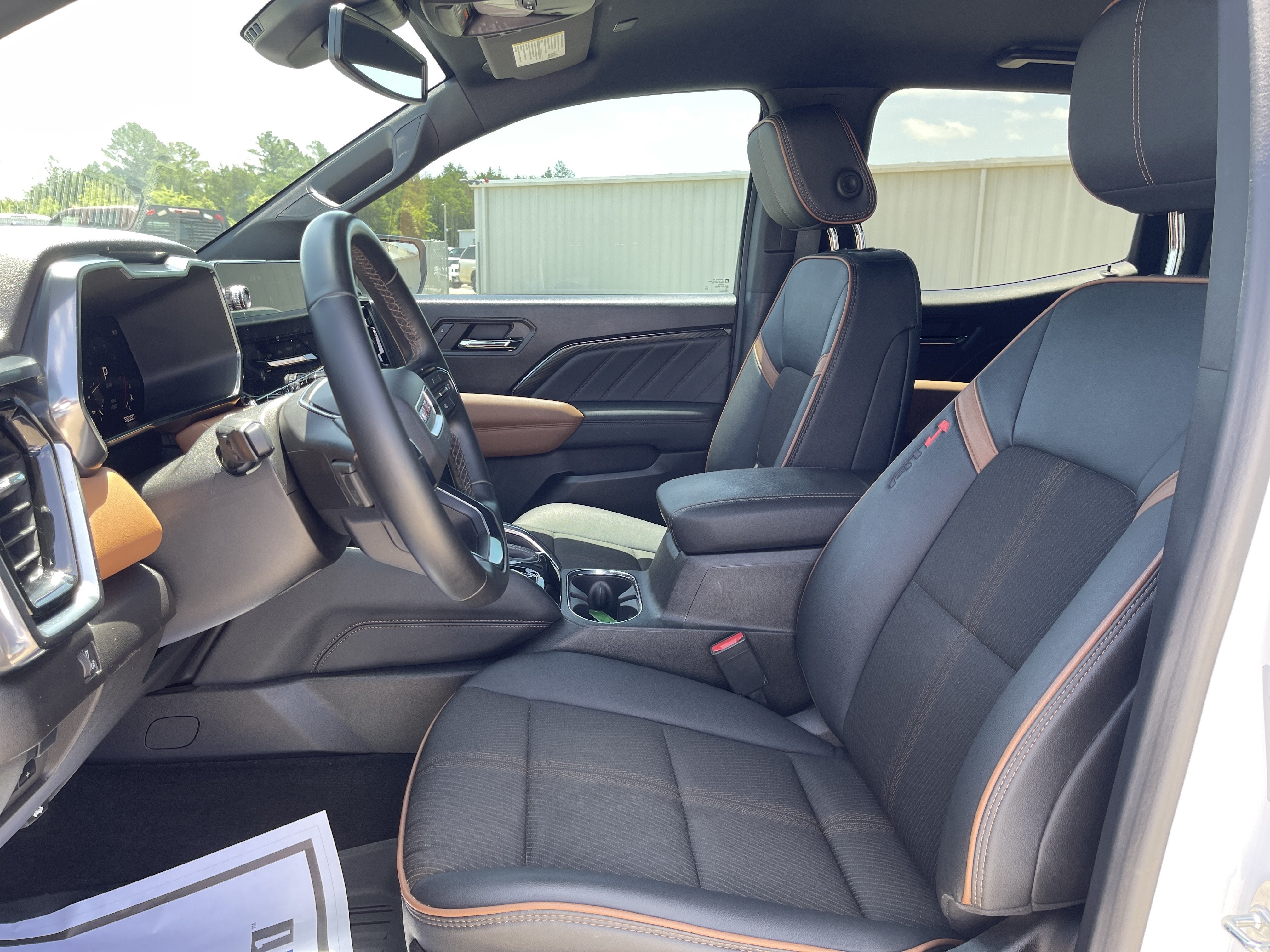 2024 GMC Canyon 4WD AT4