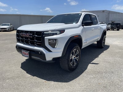 2024 GMC Canyon 4WD AT4