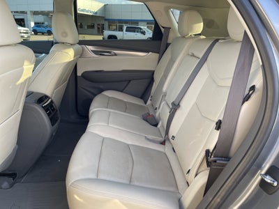 2021 Cadillac XT5 FWD Premium Luxury