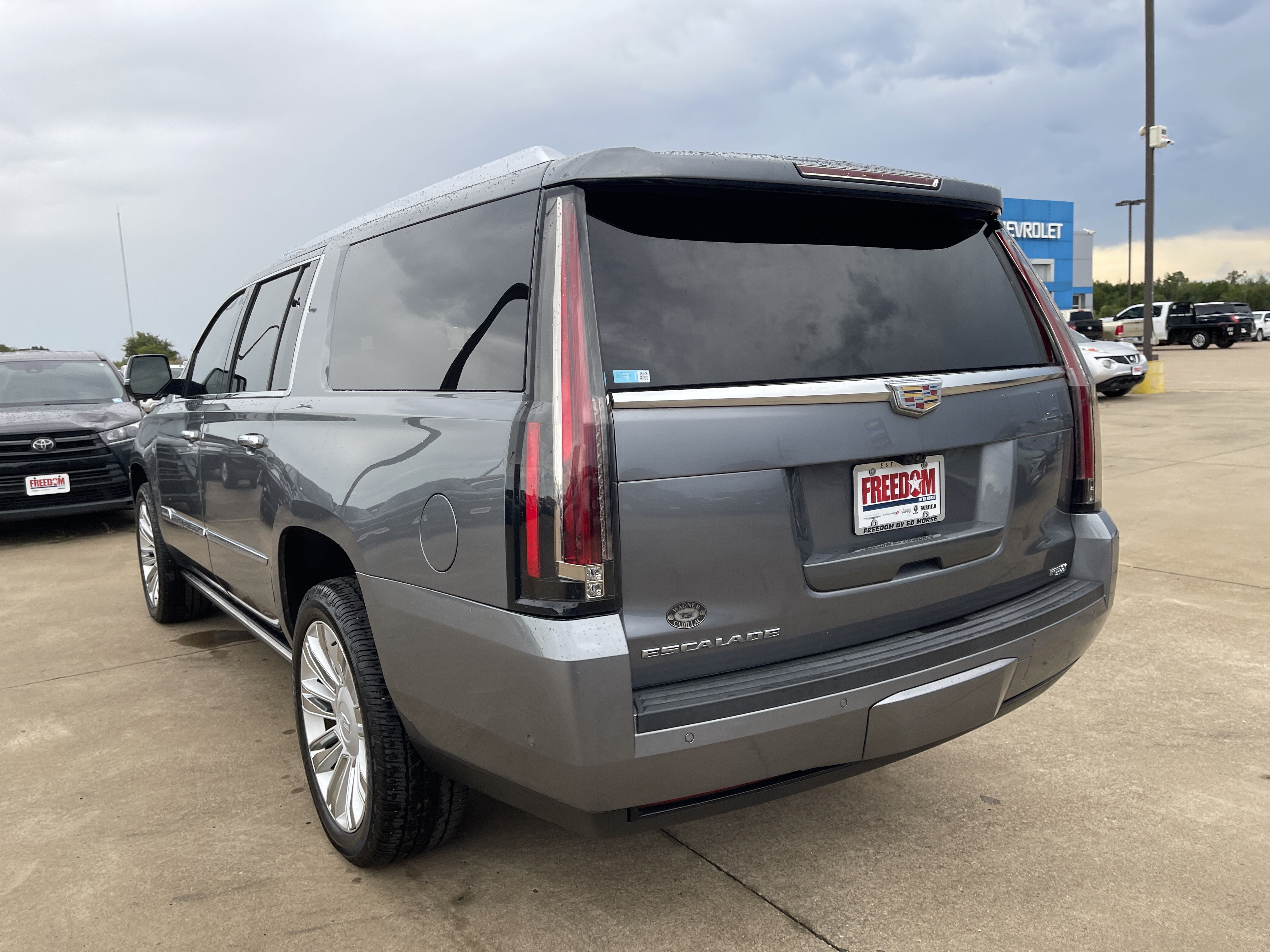 2019 Cadillac Escalade ESV Premium Luxury