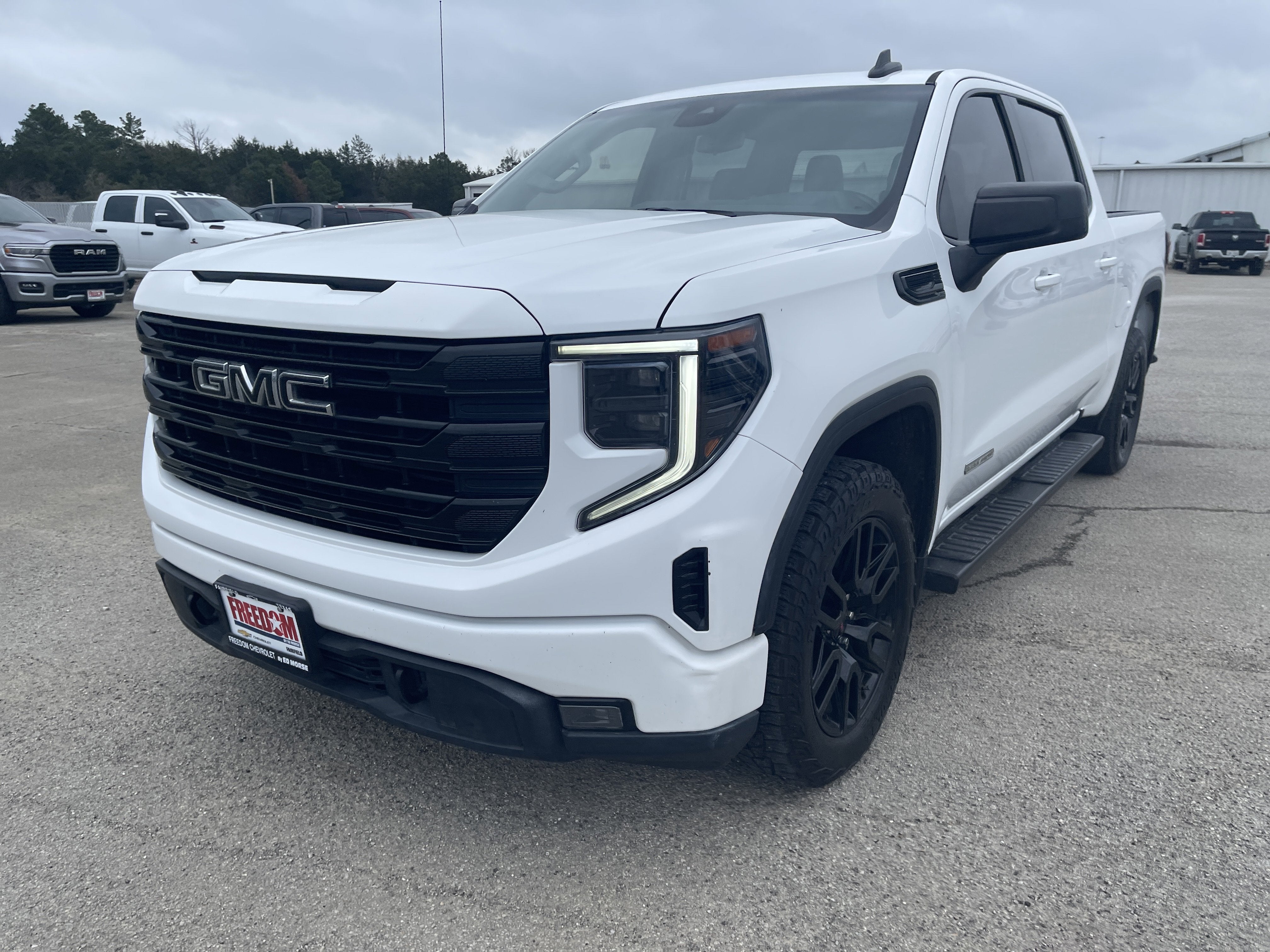 2022 GMC Sierra 1500 Elevation
