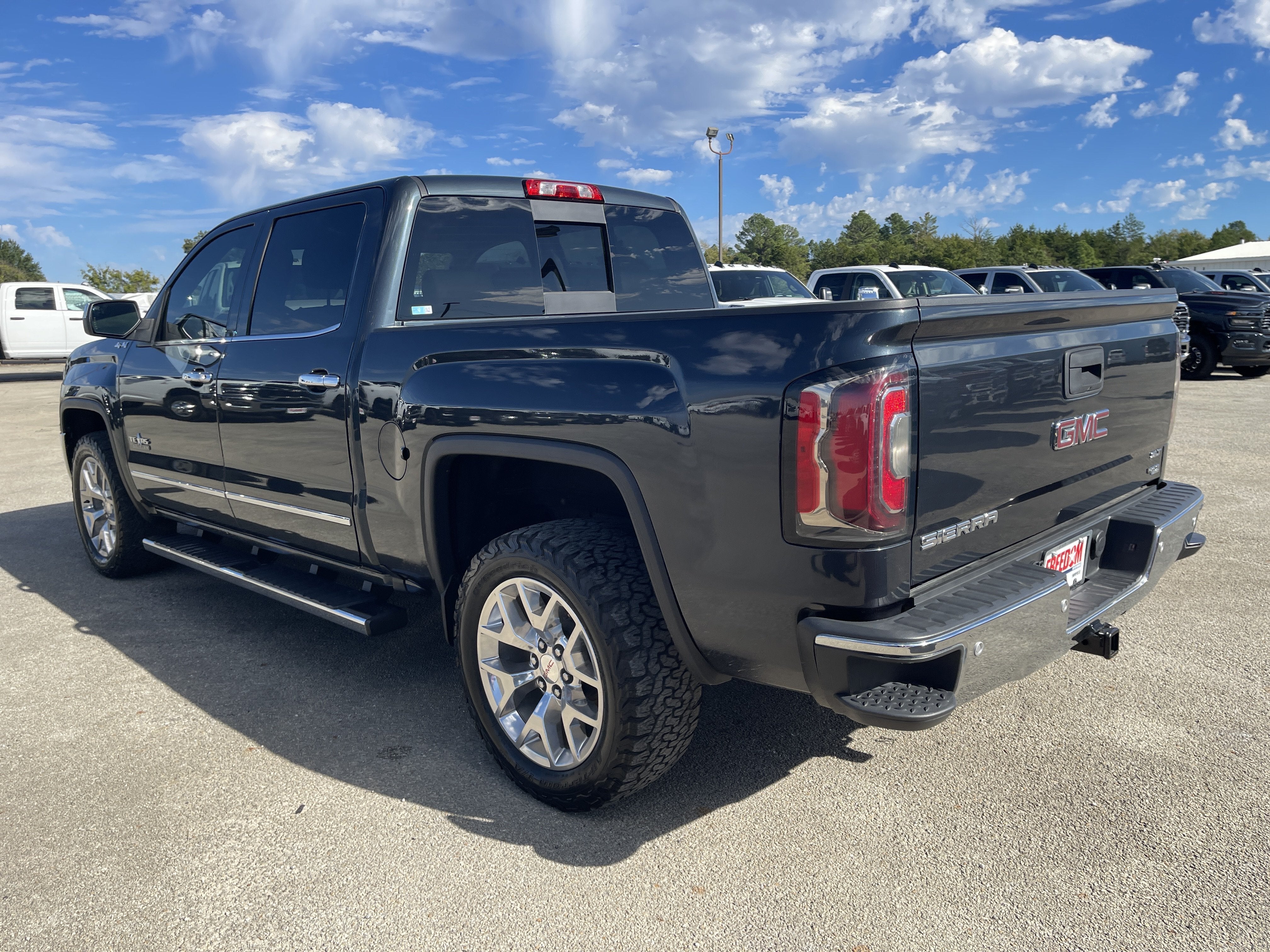 2017 GMC Sierra 1500 SLT
