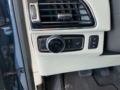 2019 Lincoln Navigator Select