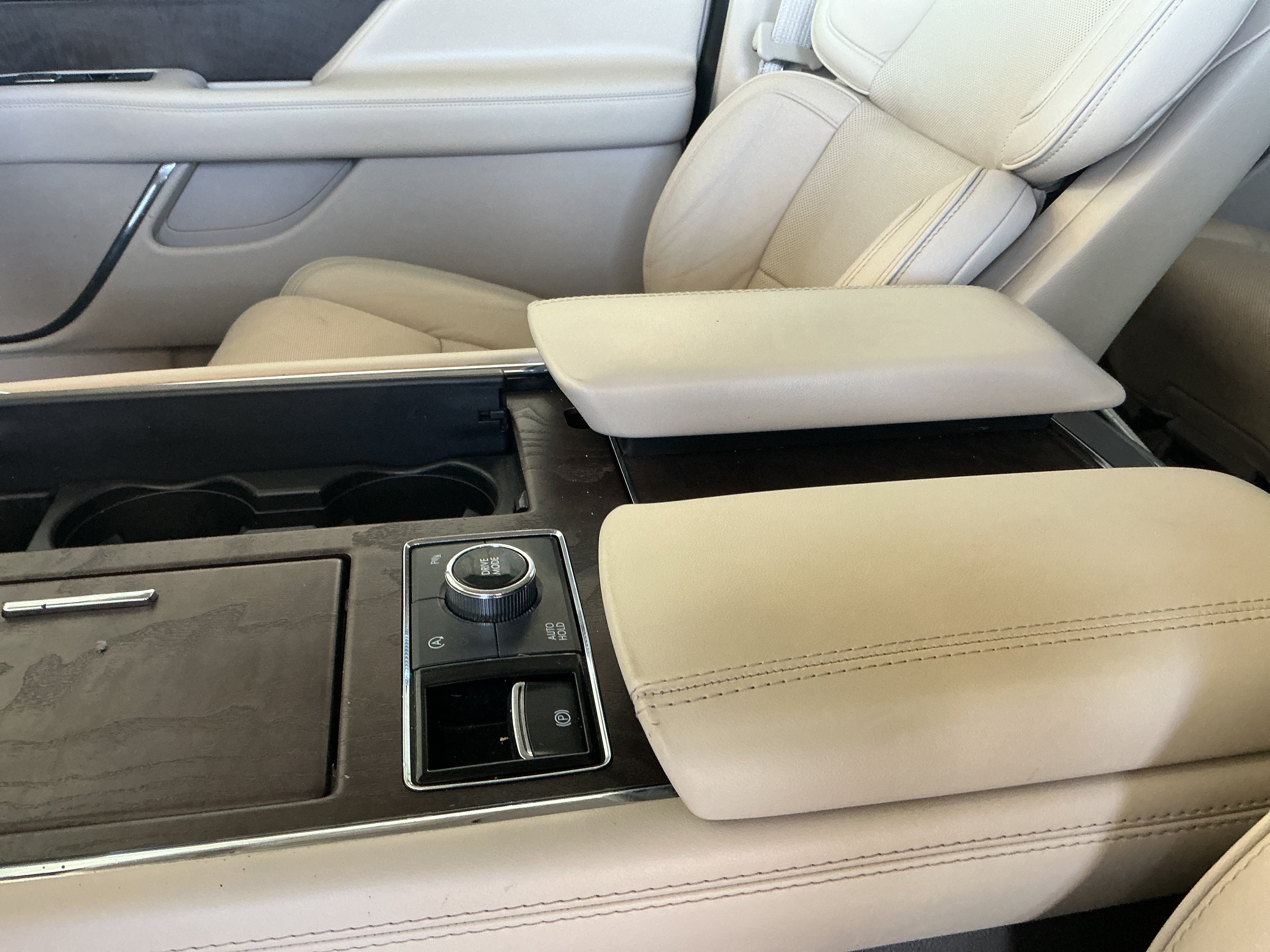2019 Lincoln Navigator Select
