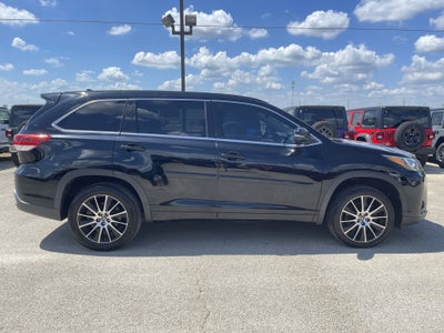 2018 Toyota Highlander SE
