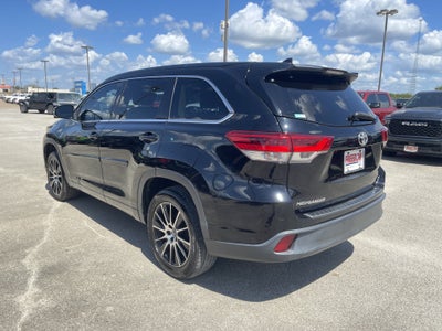 2018 Toyota Highlander SE