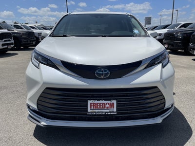2021 Toyota Sienna Limited