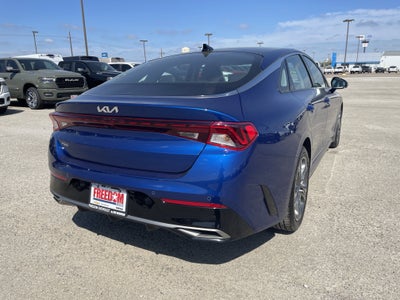 2022 Kia K5 EX