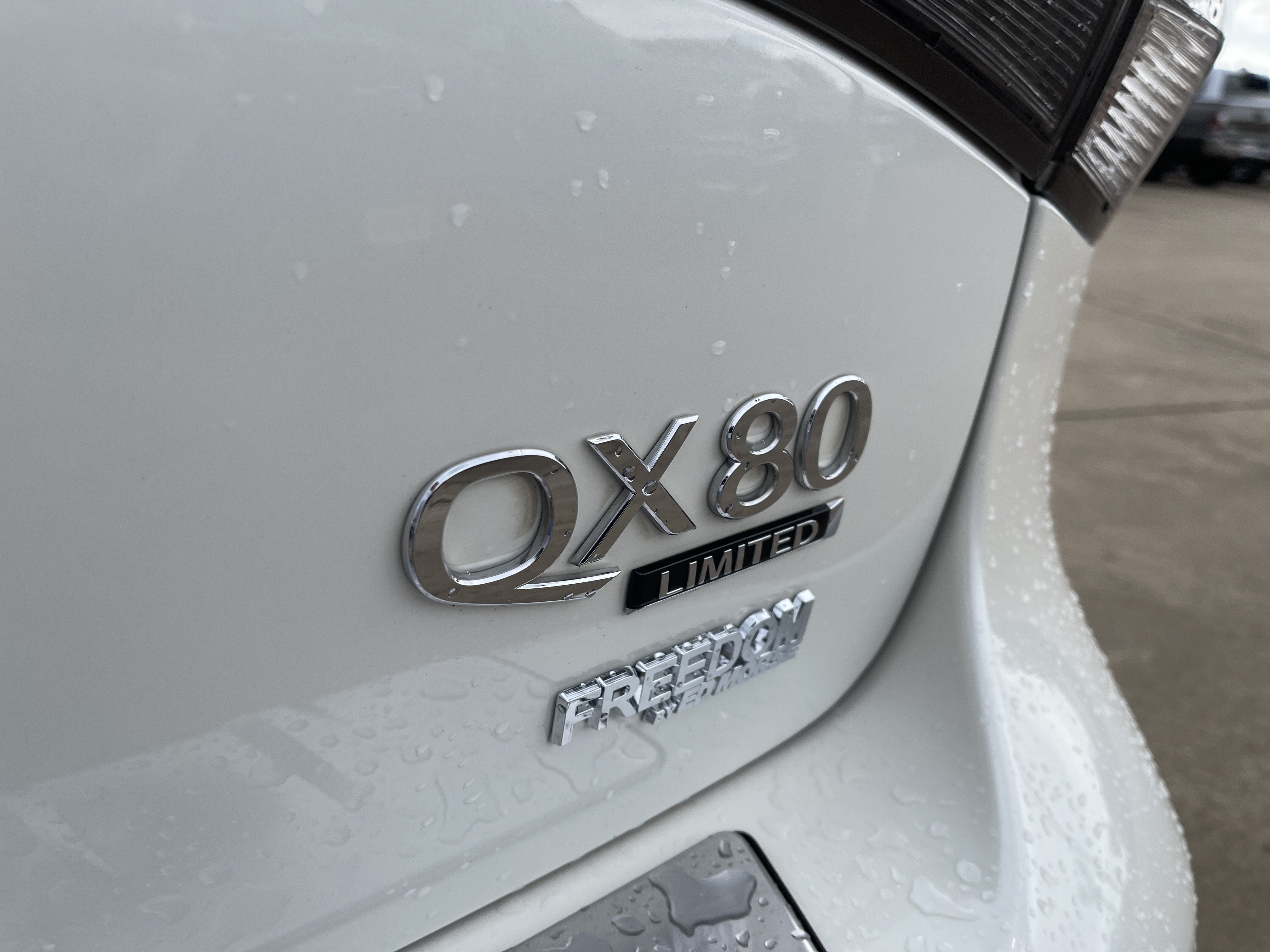 2017 INFINITI QX80 Limited
