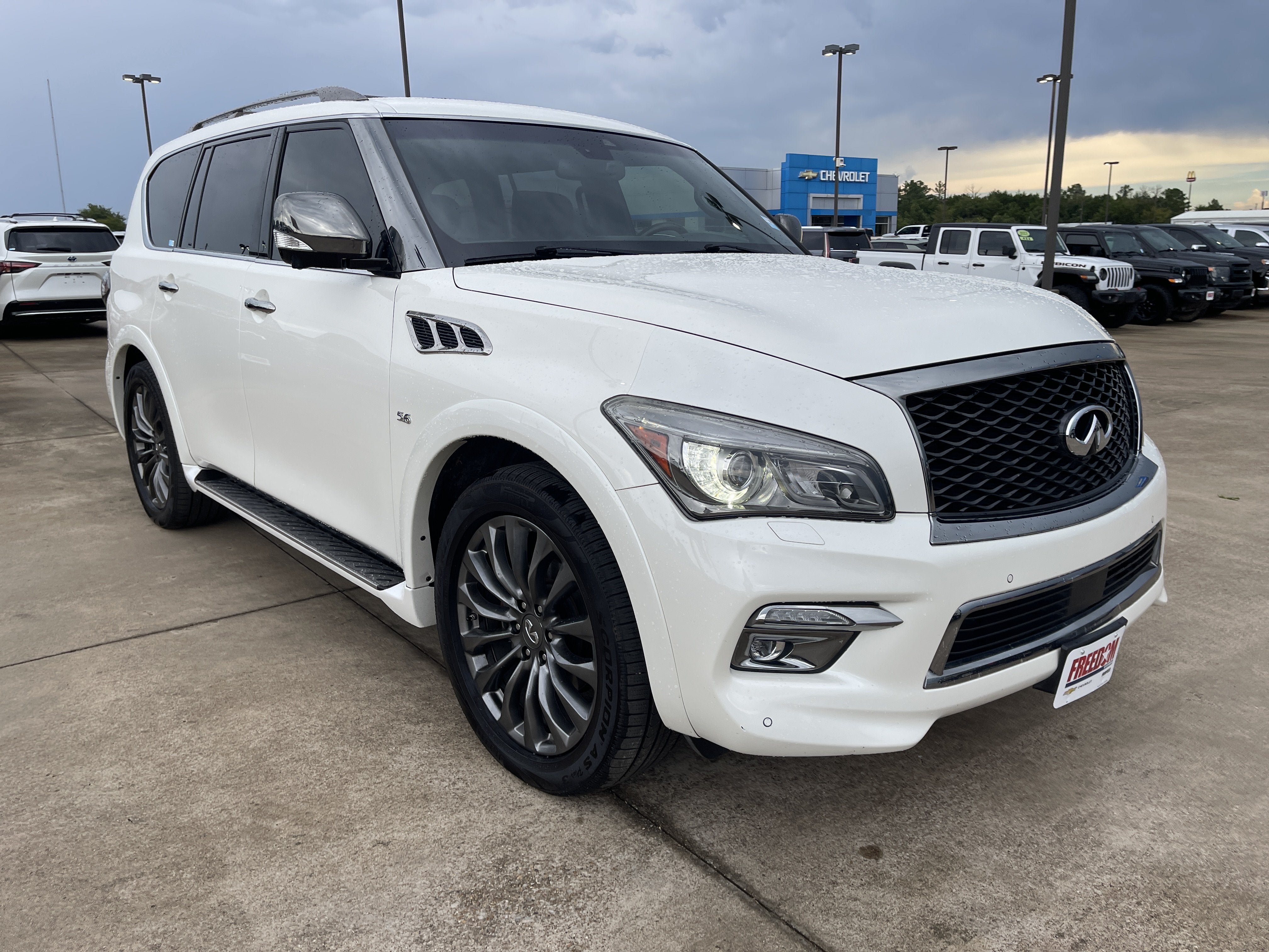 2017 INFINITI QX80 Limited