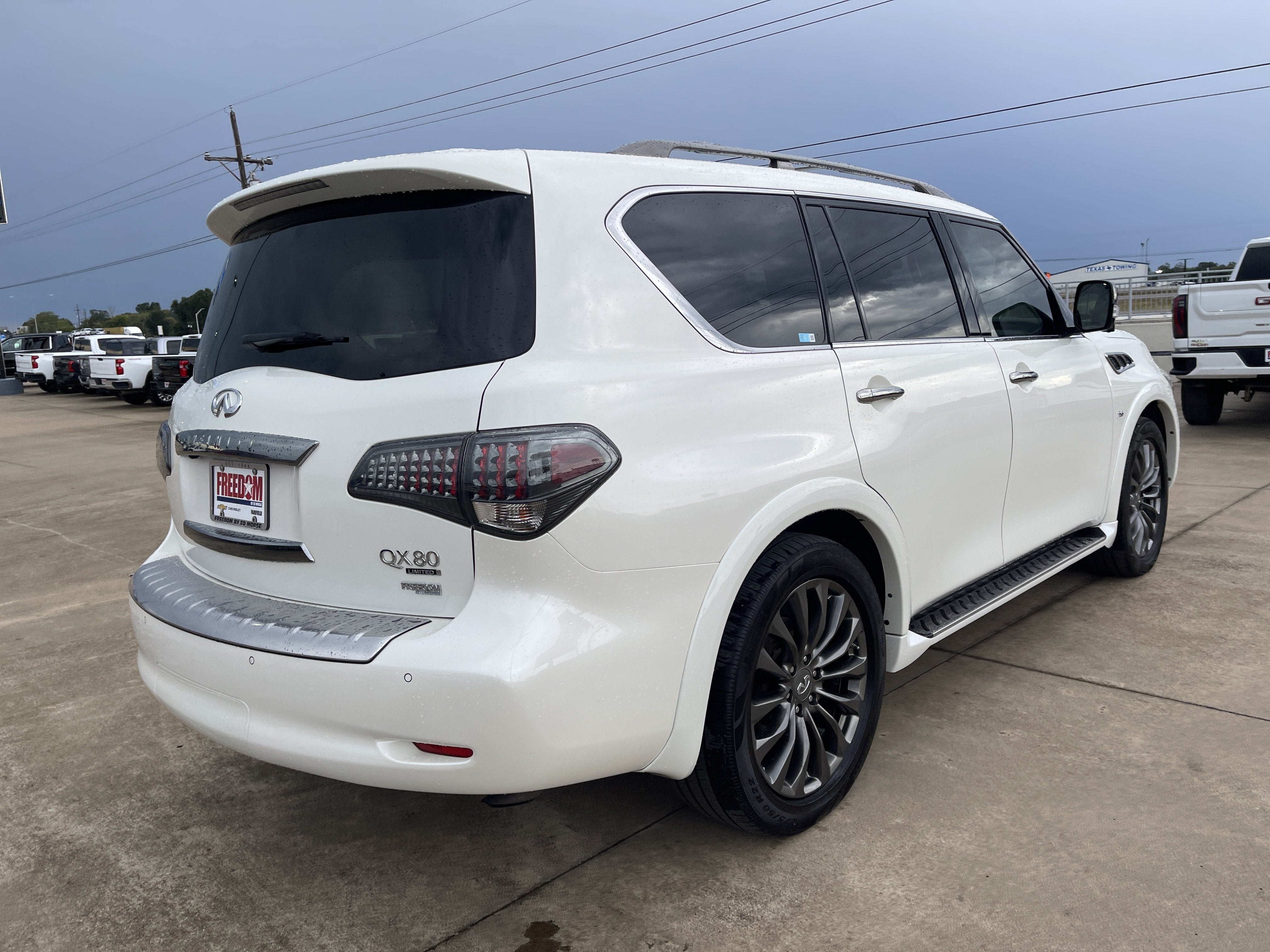 2017 INFINITI QX80 Limited