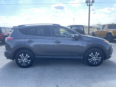 2017 Toyota RAV4 LE