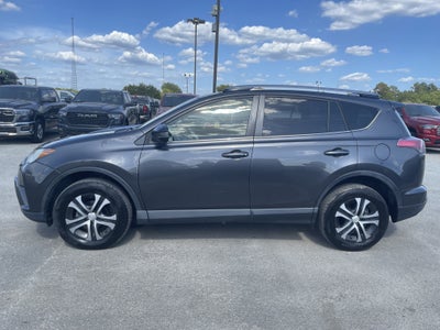 2017 Toyota RAV4 LE