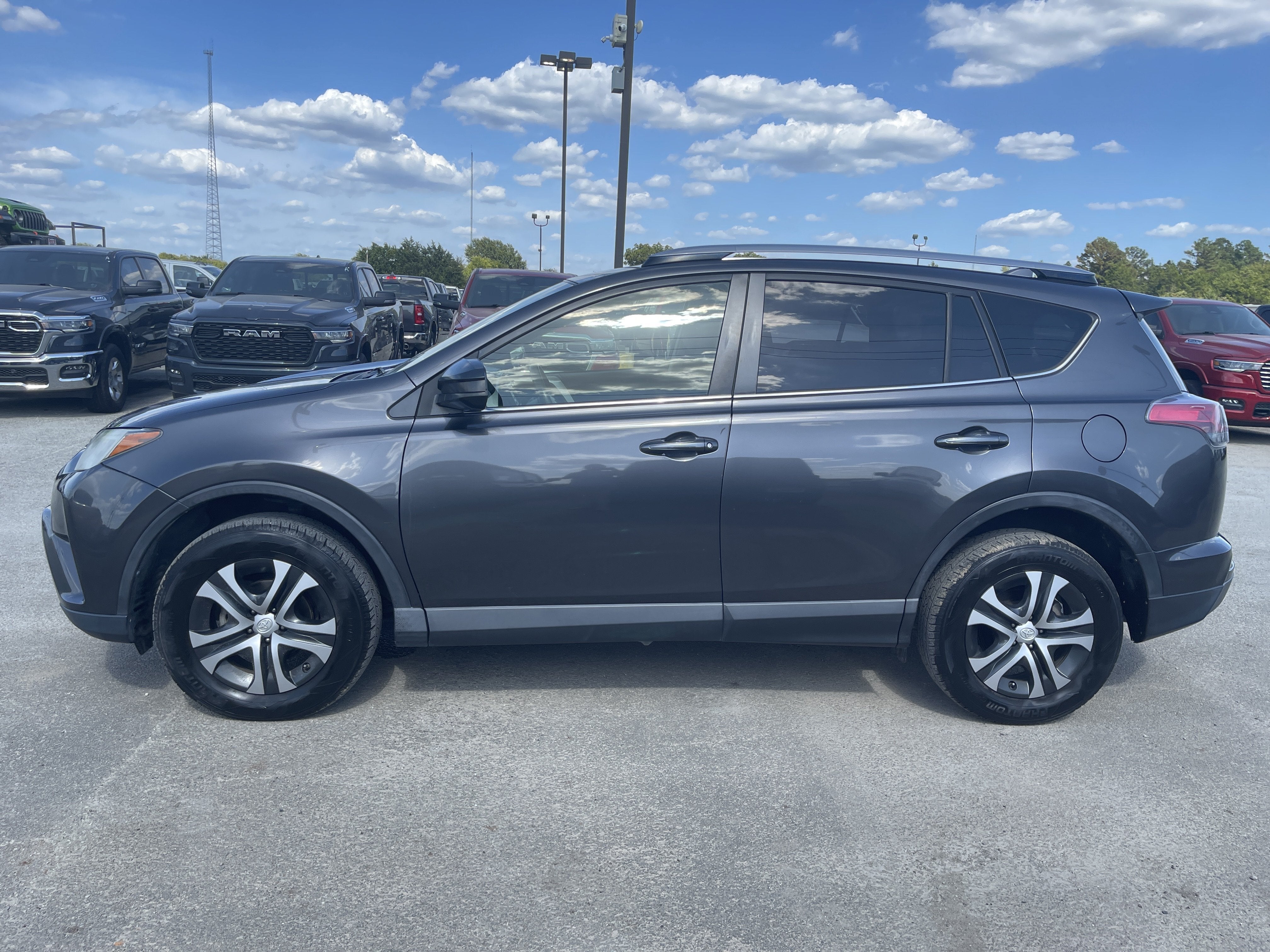 2017 Toyota RAV4 LE