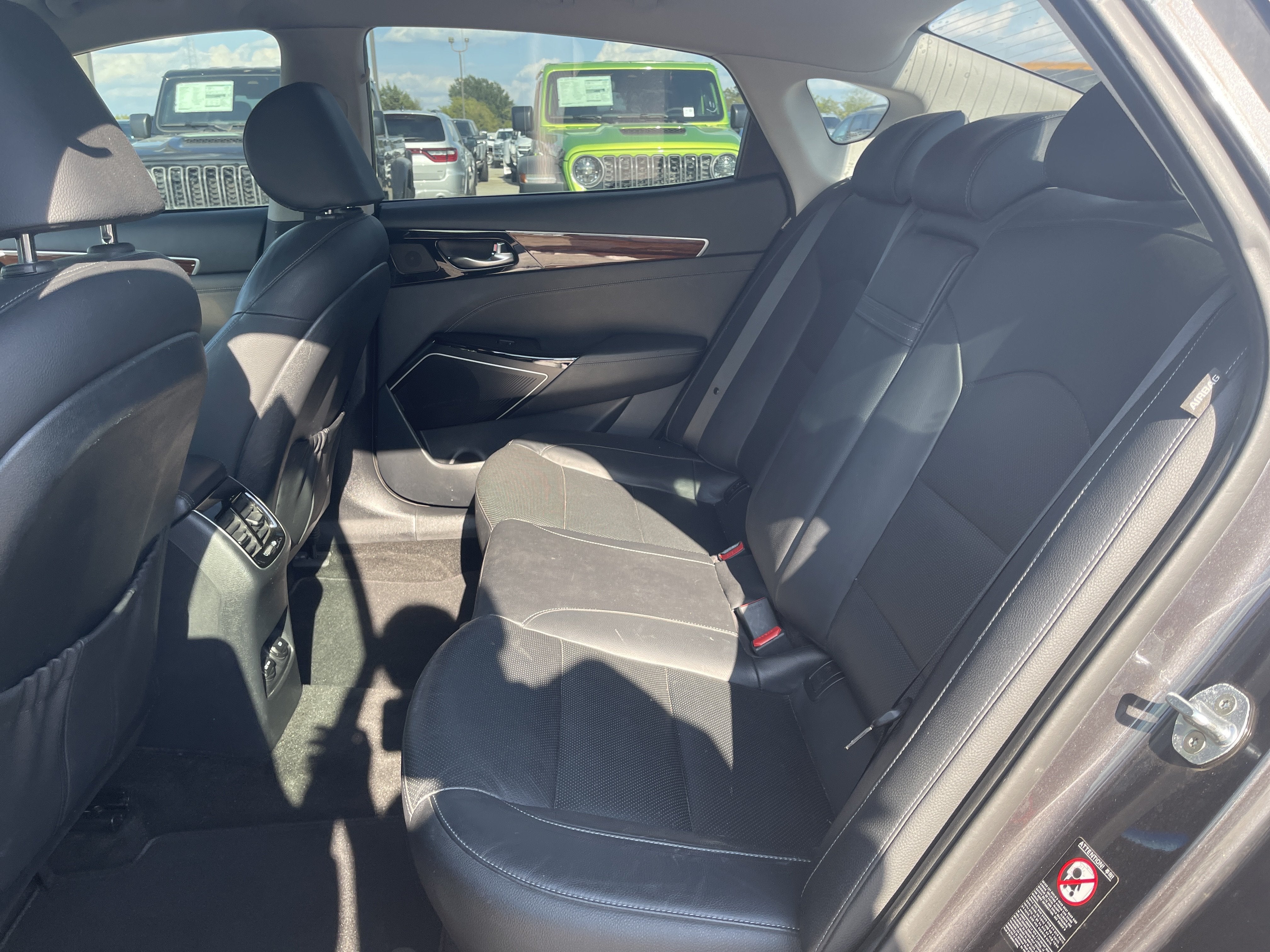 2017 Kia Cadenza Premium
