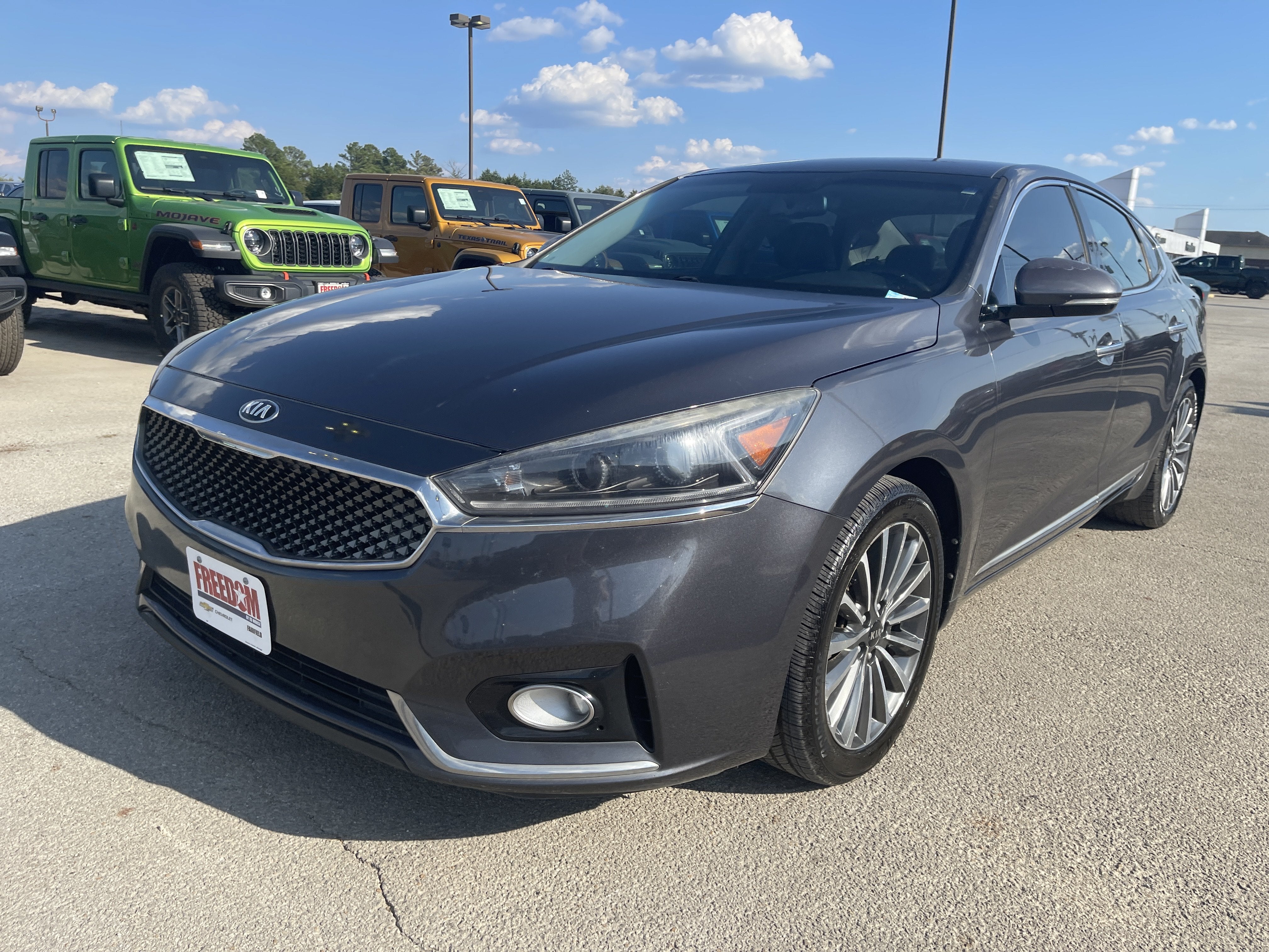 2017 Kia Cadenza Premium